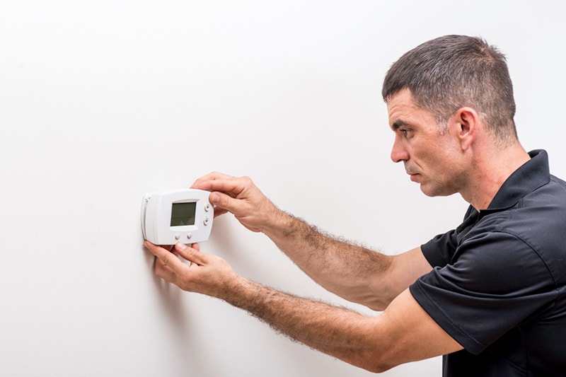 Tips to Troubleshoot Your Thermostat | Furnace | Hondo, TX